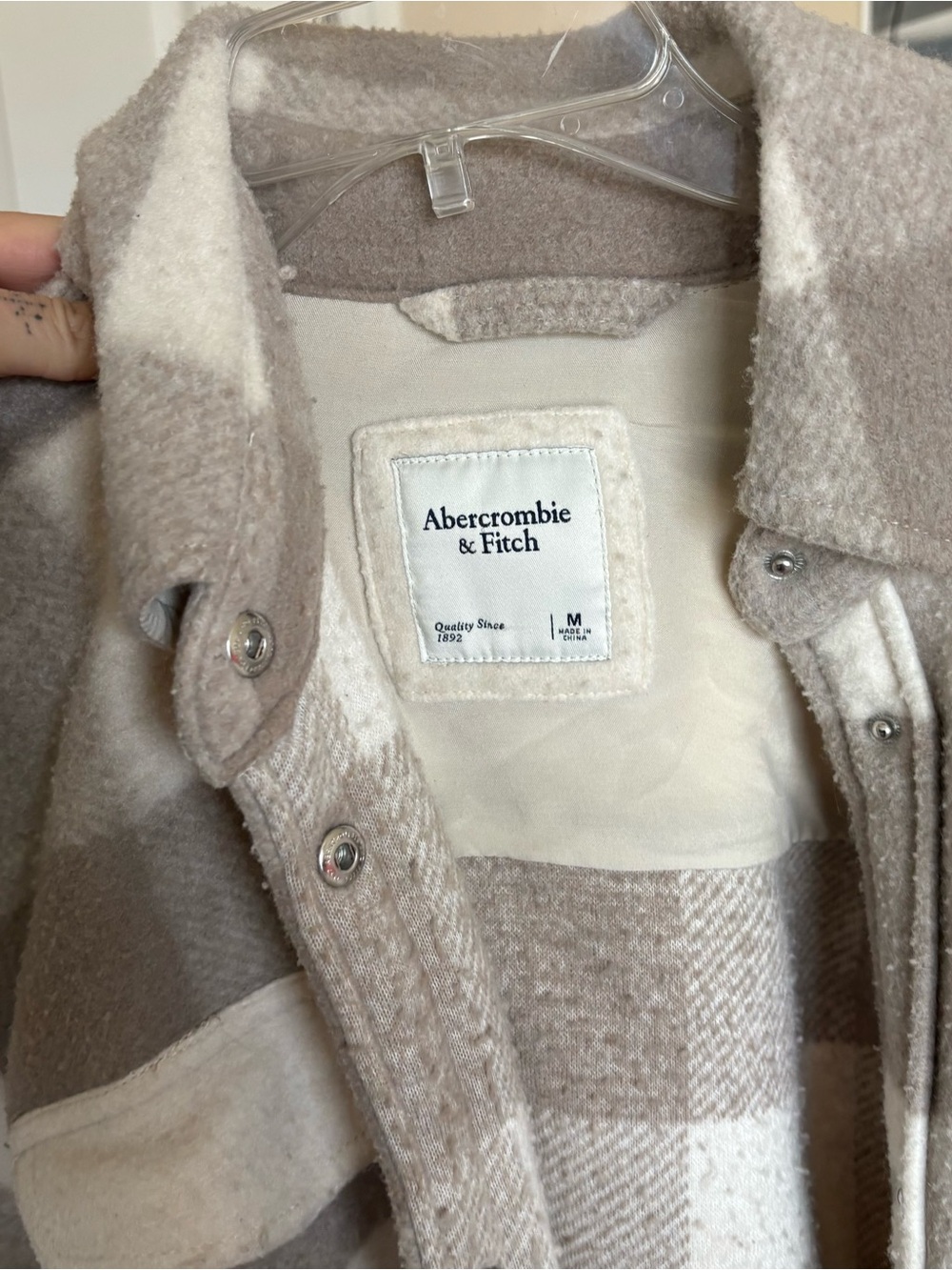 Abercrombie & Fitch Women's Cream and Beige Plaid Shacket